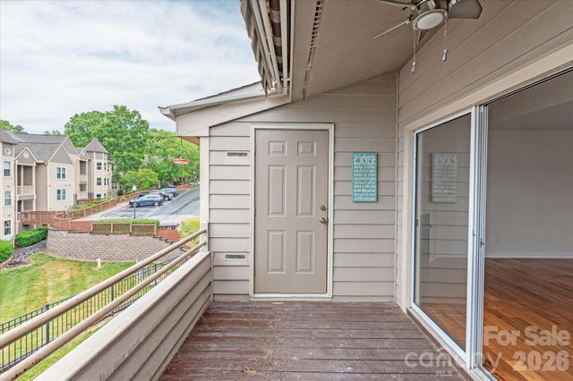 14527 Waterside Drive, Charlotte, NC 28278