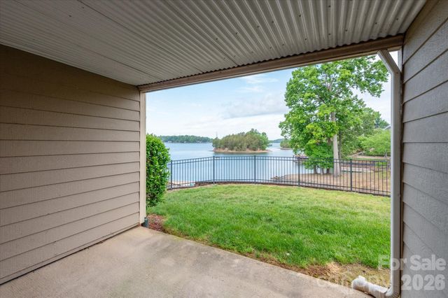 14527 Waterside Drive, Charlotte, NC 28278