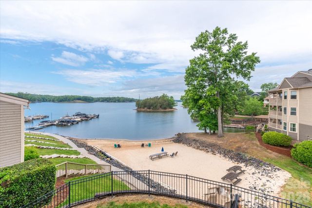 14527 Waterside Drive, Charlotte, NC 28278