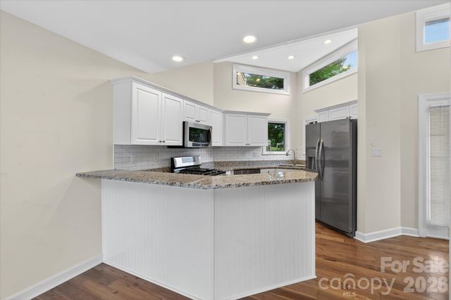 14527 Waterside Drive, Charlotte, NC 28278