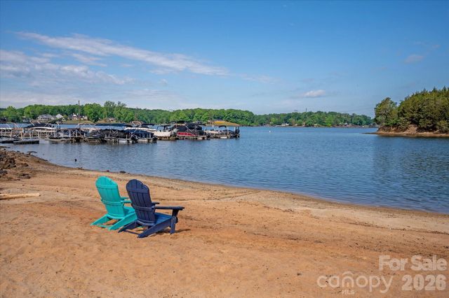 14527 Waterside Drive, Charlotte, NC 28278