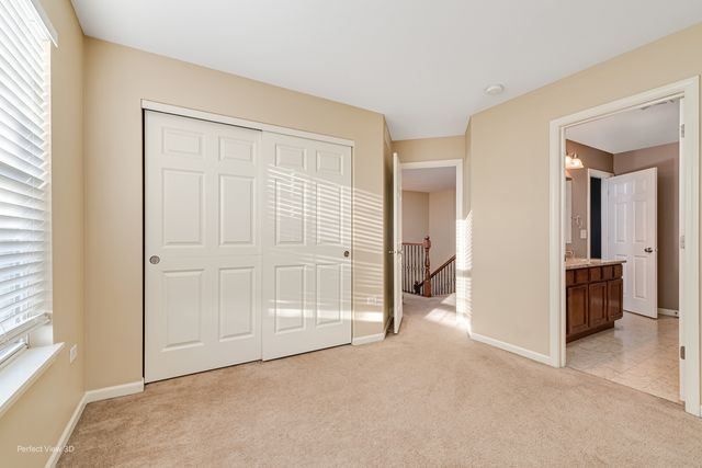 21208 S Meadowview Lane, Shorewood, IL 60404