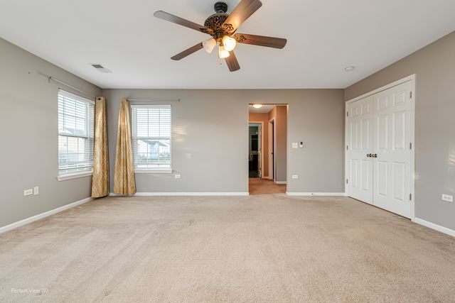 21208 S Meadowview Lane, Shorewood, IL 60404