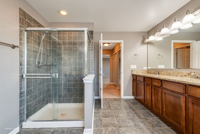 21208 S Meadowview Lane, Shorewood, IL 60404