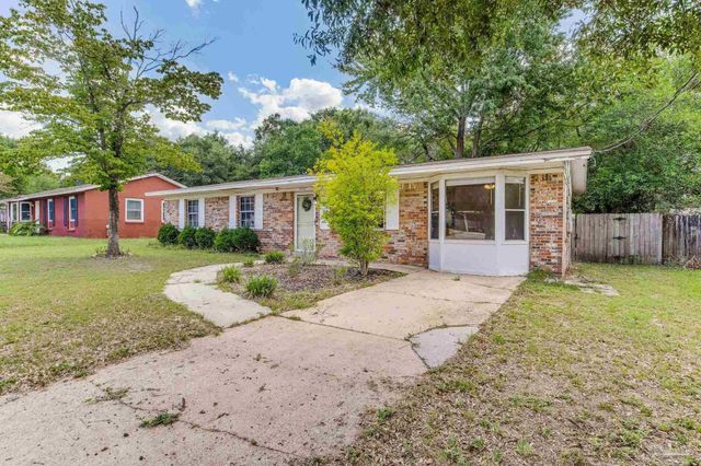 3255 Newton Dr, Pensacola, FL 32503