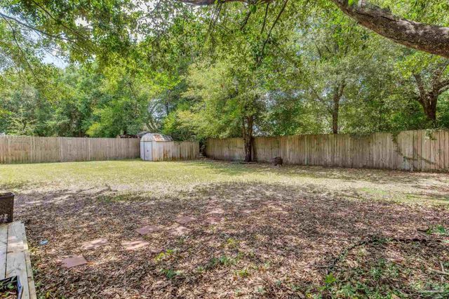 3255 Newton Dr, Pensacola, FL 32503