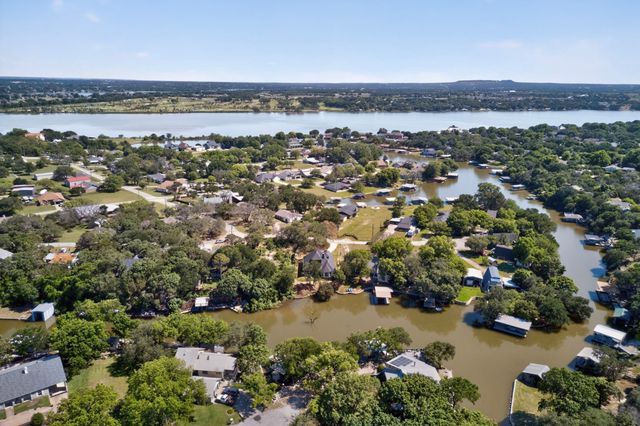 410 Virgo Court, Granbury, TX 76049