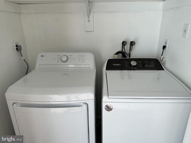 427 E ANGLESEY TER, West Chester, PA 19380