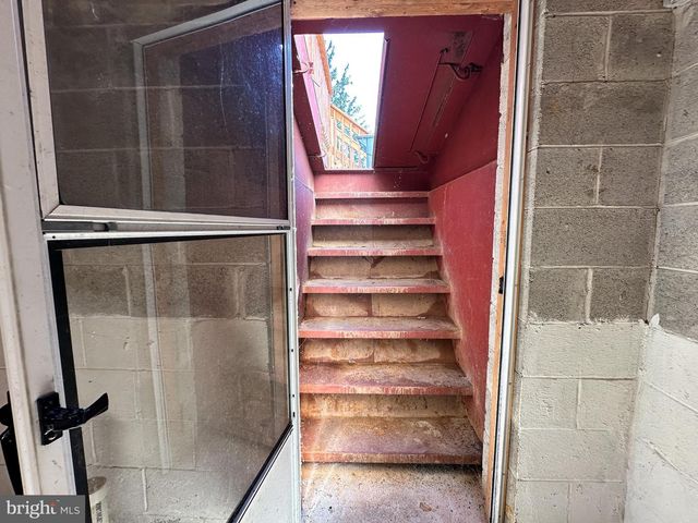 427 E ANGLESEY TER, West Chester, PA 19380