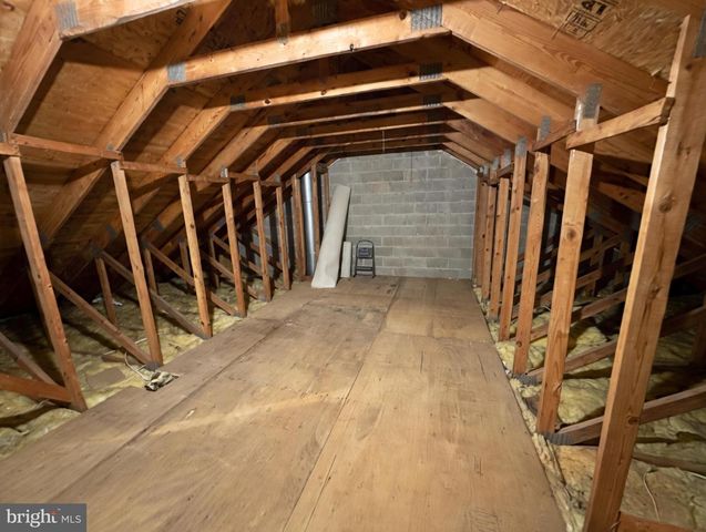 427 E ANGLESEY TER, West Chester, PA 19380