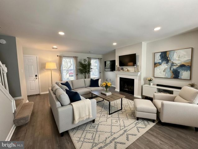 427 E ANGLESEY TER, West Chester, PA 19380