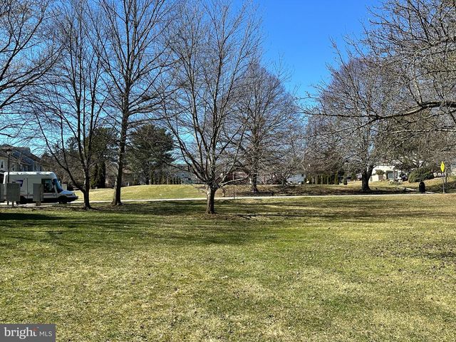 427 E ANGLESEY TER, West Chester, PA 19380