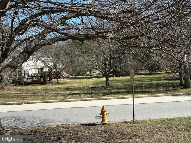 427 E ANGLESEY TER, West Chester, PA 19380