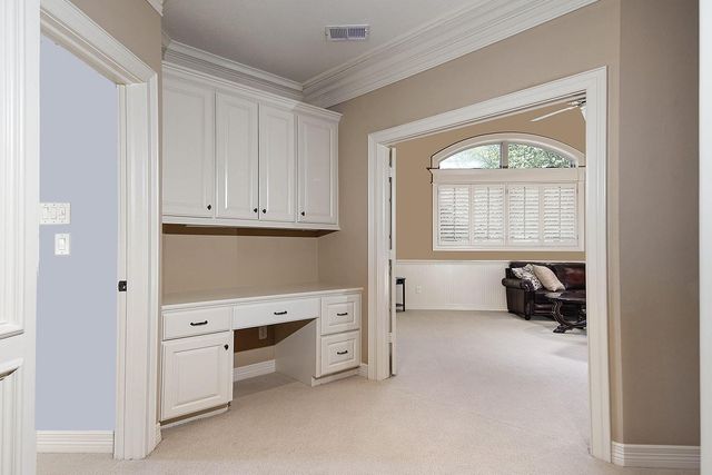 31 Midday Sun Place, The Woodlands, TX 77382