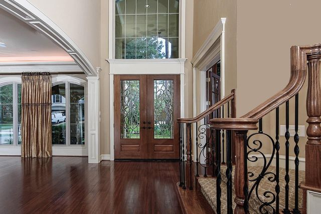 31 Midday Sun Place, The Woodlands, TX 77382