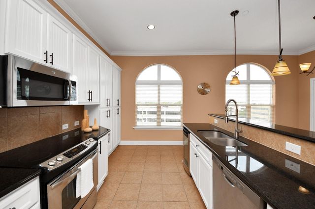 2203 Dorrington Street 400, Houston, TX 77030