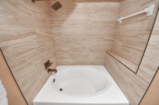 2203 Dorrington Street 400, Houston, TX 77030