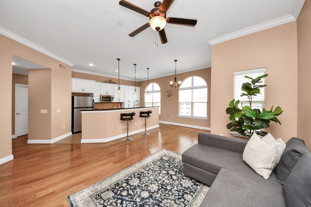 2203 Dorrington Street 400, Houston, TX 77030