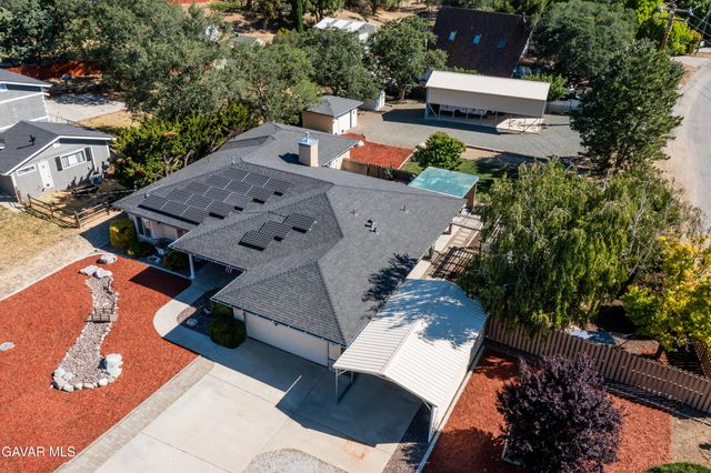 22700 Fran Drive, Tehachapi, CA 93561