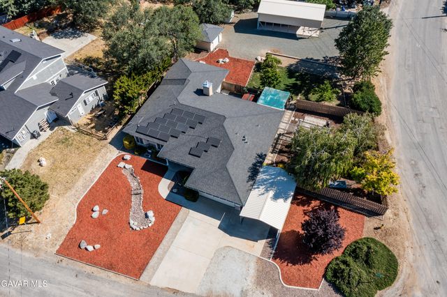 22700 Fran Drive, Tehachapi, CA 93561