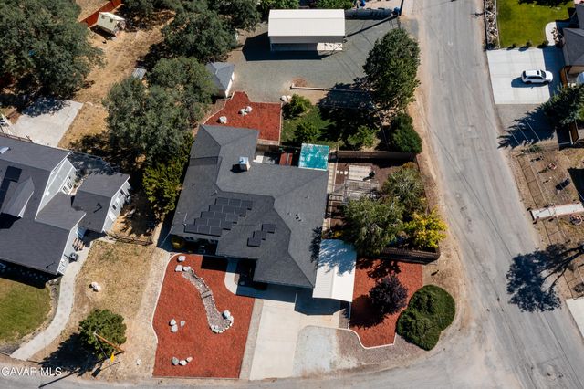 22700 Fran Drive, Tehachapi, CA 93561