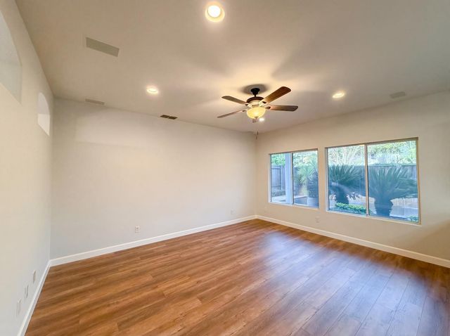 224 Pinecrest Ct, Roseville, CA 95678