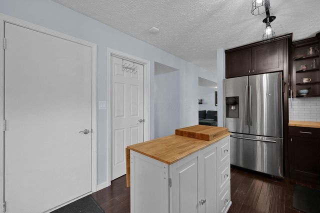 775 Ashford Glen Drive, Columbus, OH 43230