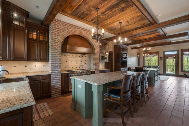 14N306 Highland Avenue, Elgin, IL 60123