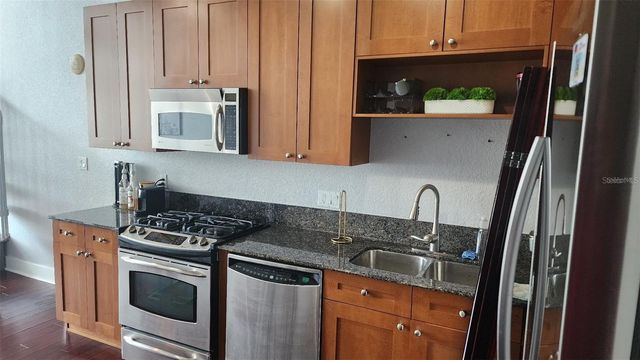 150 E ROBINSON STREET 427, Orlando, FL 32801