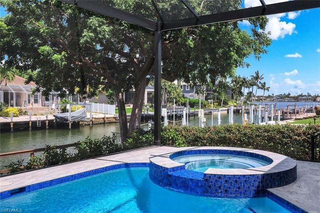 511 ALAMEDA CT, Marco Island, FL 34145