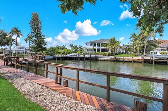 511 ALAMEDA CT, Marco Island, FL 34145