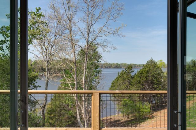 959 Fanning Bend Dr, Winchester, TN 37398
