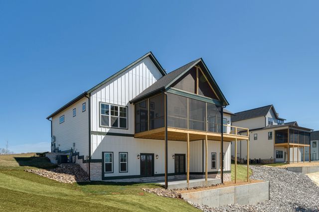 959 Fanning Bend Dr, Winchester, TN 37398