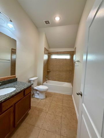 3834 W Vicksburg Estates Drive, Missouri City, TX 77459