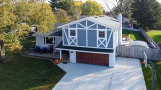 213 Evergreen Lane, Deforest, WI 53532