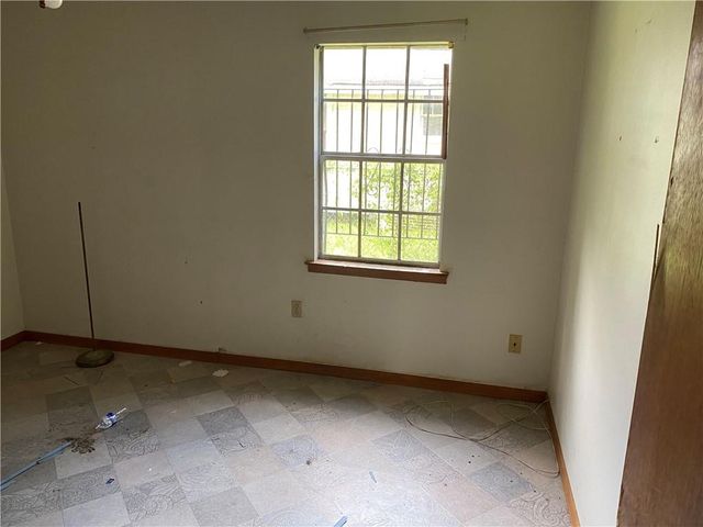 701 Bond Street, Mobile, AL 36607