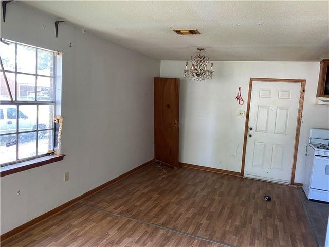 701 Bond Street, Mobile, AL 36607