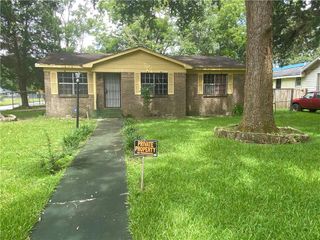 701 Bond Street, Mobile, AL 36607