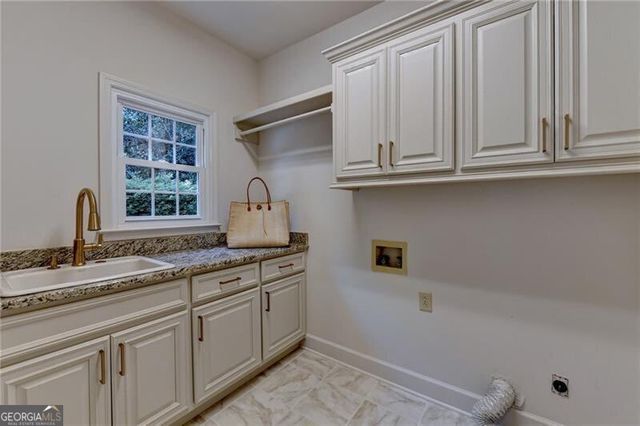 280 Fox Hunter Drive, Johns Creek, GA 30022