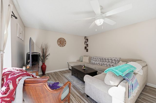 5804 SE Windsong Lane 220, Stuart, FL 34997