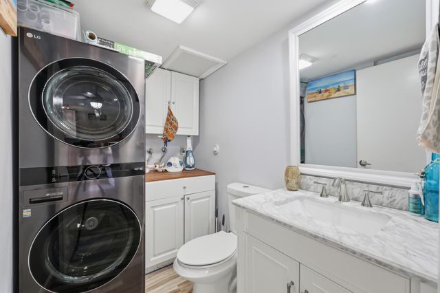 5804 SE Windsong Lane 220, Stuart, FL 34997