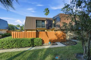 5804 SE Windsong Lane 220, Stuart, FL 34997