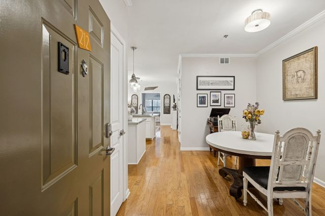 1803 Broadway Apt 212, Nashville, TN 37203