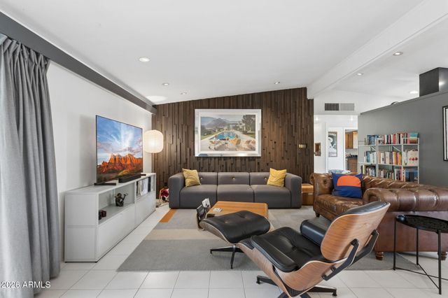 1318 W Glenn Drive, Phoenix, AZ 85021