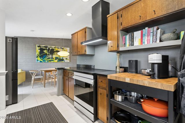 1318 W Glenn Drive, Phoenix, AZ 85021