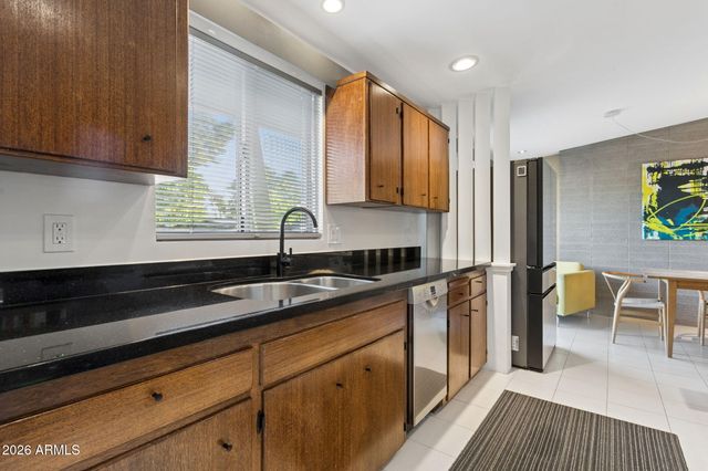 1318 W Glenn Drive, Phoenix, AZ 85021