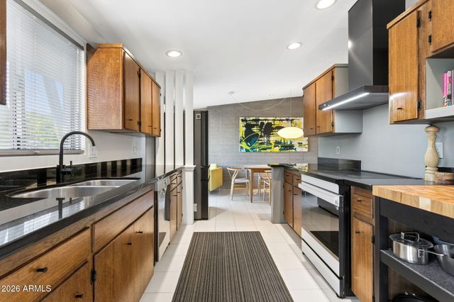 1318 W Glenn Drive, Phoenix, AZ 85021