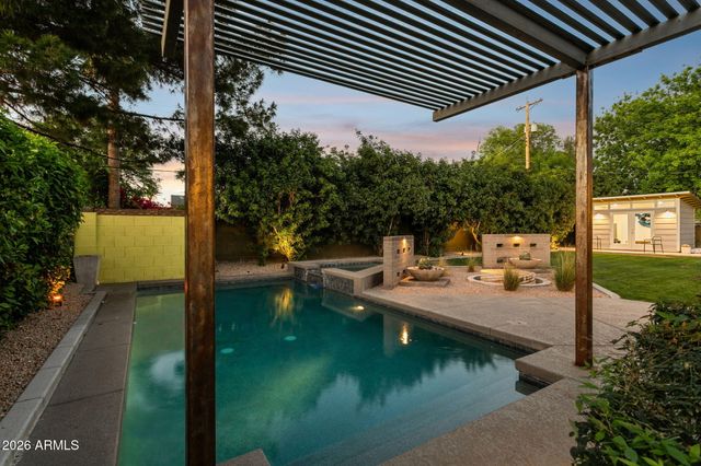 1318 W Glenn Drive, Phoenix, AZ 85021