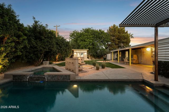 1318 W Glenn Drive, Phoenix, AZ 85021