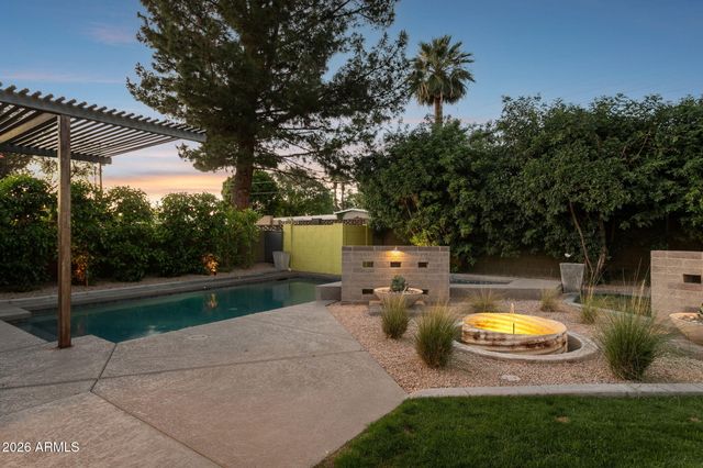 1318 W Glenn Drive, Phoenix, AZ 85021